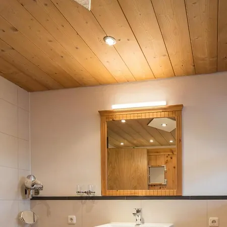 Bach Gotthard Apartment *