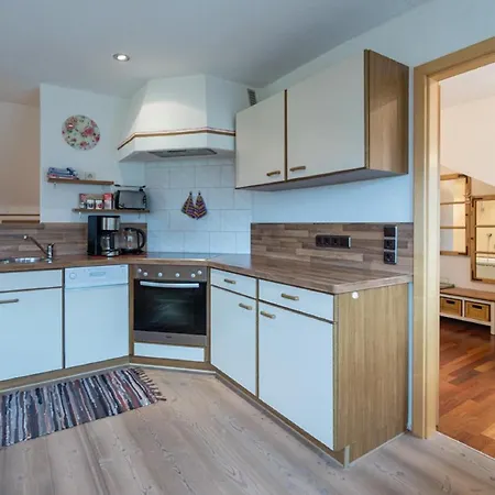 Bach Gotthard Apartment *